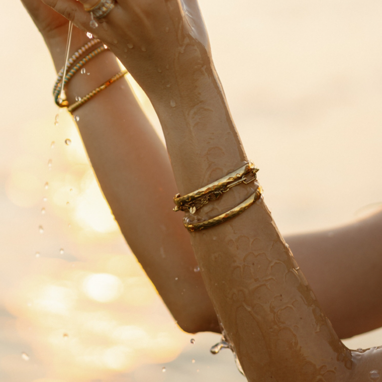 Golden Relief Handcuff - Image 4