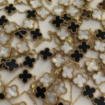 Set of Clovers