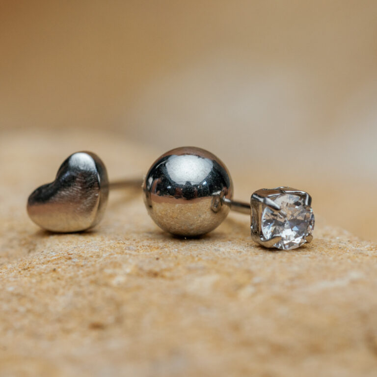 Mini Rhinestones Heart Stud Earrings - Image 2