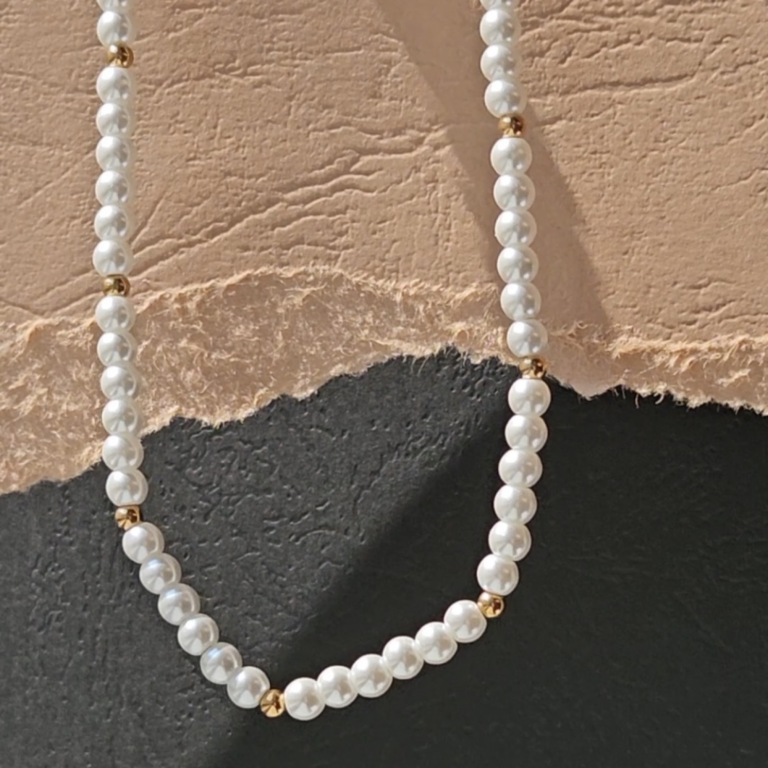 Golden Pearls Necklaces - Image 2