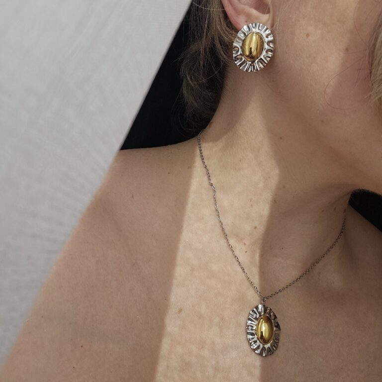 Dual Tone Earrings - Image 4