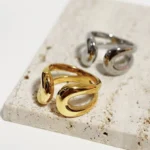 Open Curve Ring