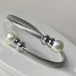 Elegant Twist