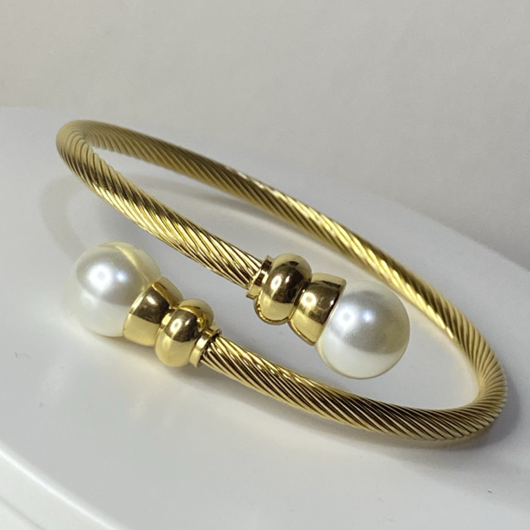 Elegant Twist - Image 3