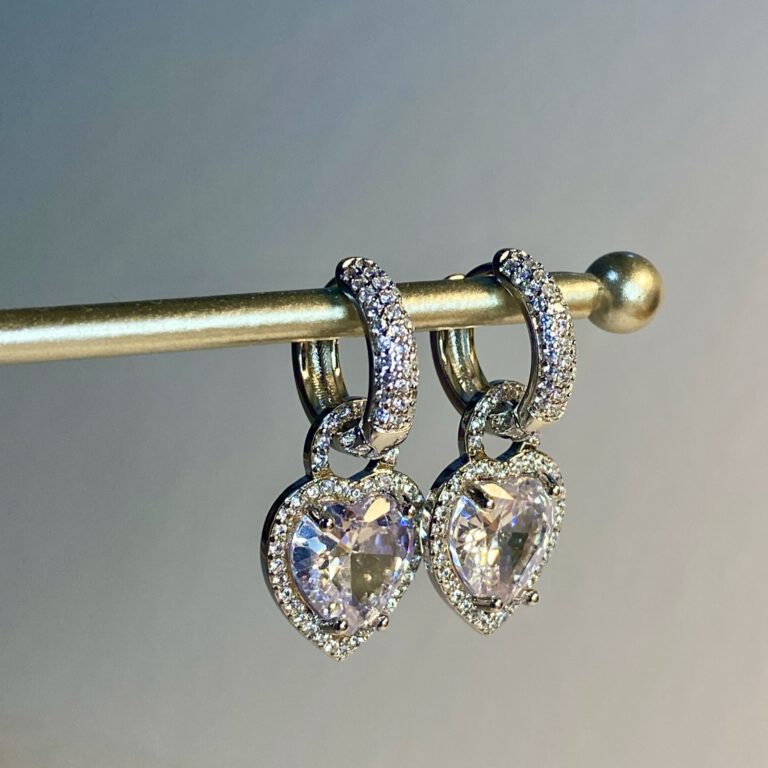 Crystal Romance - Image 2