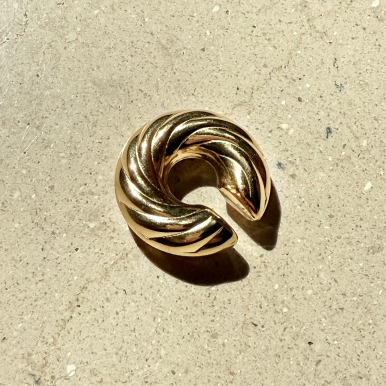 Bold Twist Ear Cuff