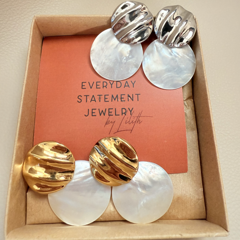 Wave Coral Earrings - Image 4