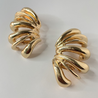 Claw Embrace Earrings
